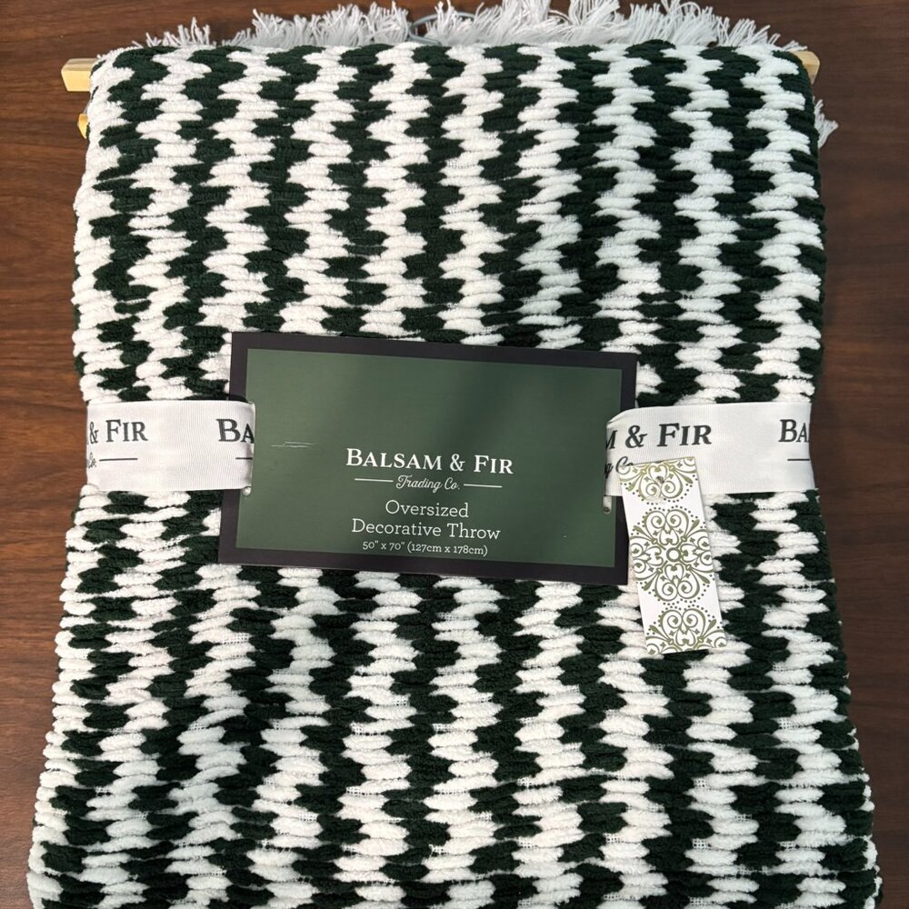 Balsam & Fir Trading Company Decorative Throw with Tassels